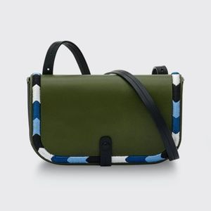 NWT $445 Il Bisonte Small Piccarda Leather Crossbody Bag in Green!